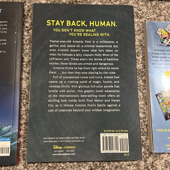 Kids Graphic Novel Set - Picture 14 of 16